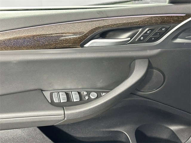 Used 2024 BMW X4 xDrive30i image 25