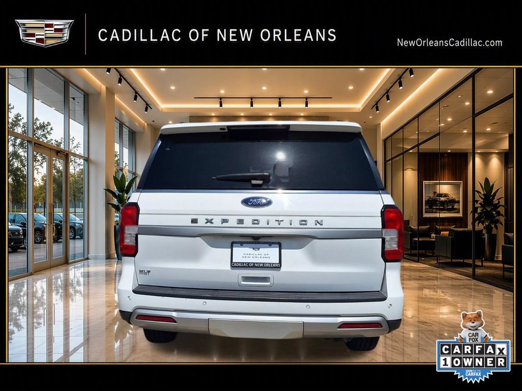 Used 2024 Ford Expedition XLT RWD image 4