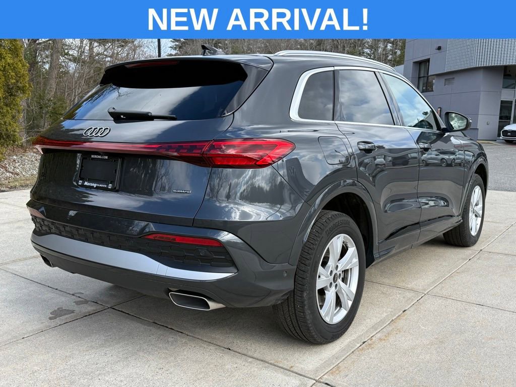 Used 2025 Audi Q5 Premium w/ Convenience Package image 11