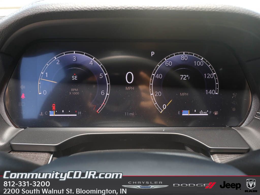 New 2025 Jeep Grand Cherokee L Limited image 12