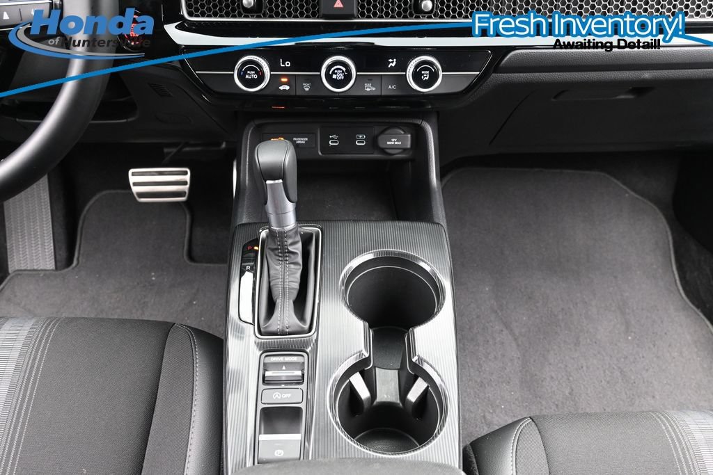 Used 2025 Honda Civic Sport image 19