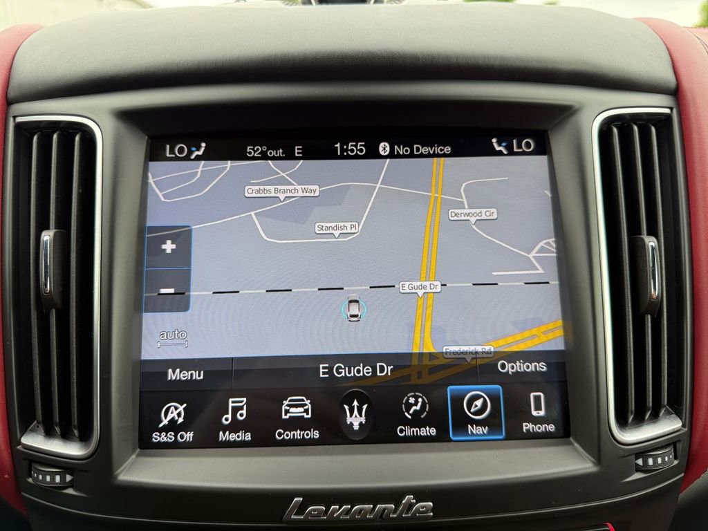 Used 2019 Maserati Levante S GranSport AWD/4WD image 17