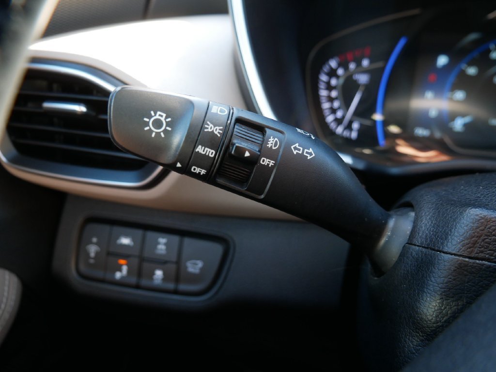 Used 2019 Hyundai Santa Fe Limited AWD/4WD image 28