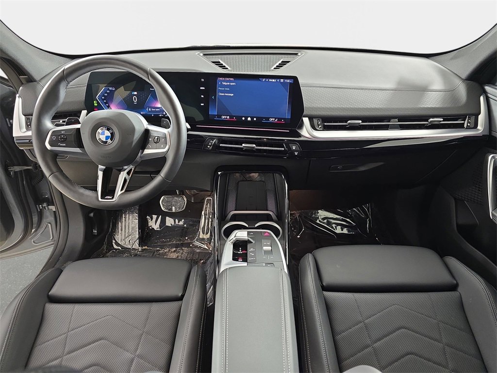 Certified 2025 BMW X2 xDrive28i image 11