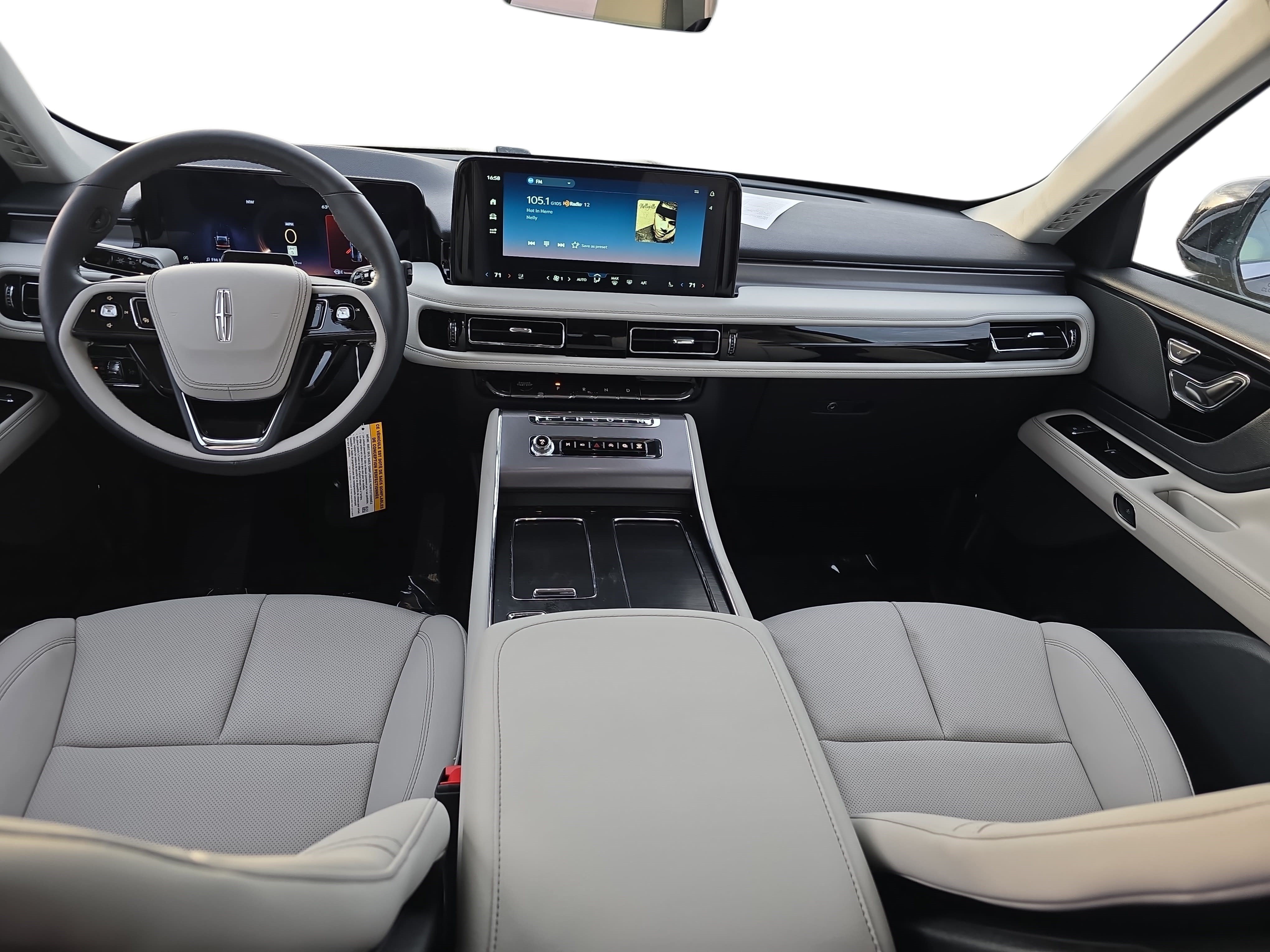 New 2026 Lincoln Aviator 2WD image 9