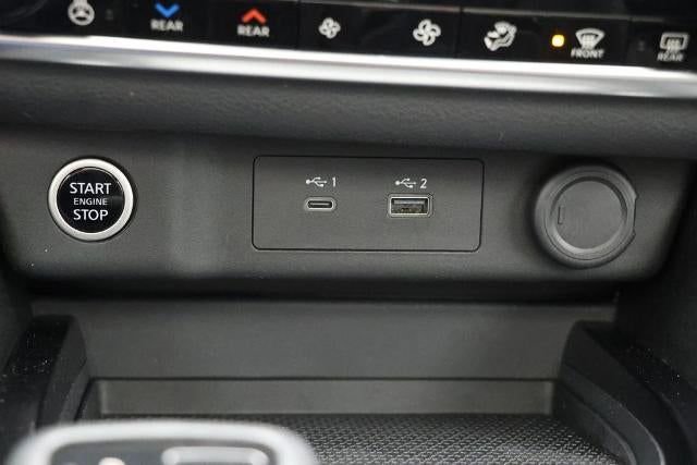 Used 2023 Nissan Rogue SL w/ SL Premium Package image 56