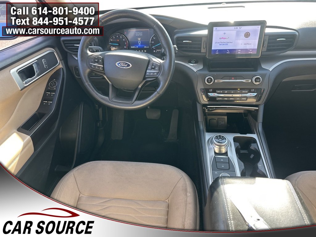 Used 2020 Ford Explorer XLT w/ Comfort Package image 16