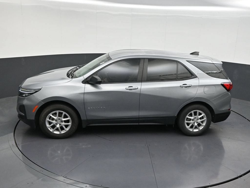 Used 2023 Chevrolet Equinox LS FWD image 16