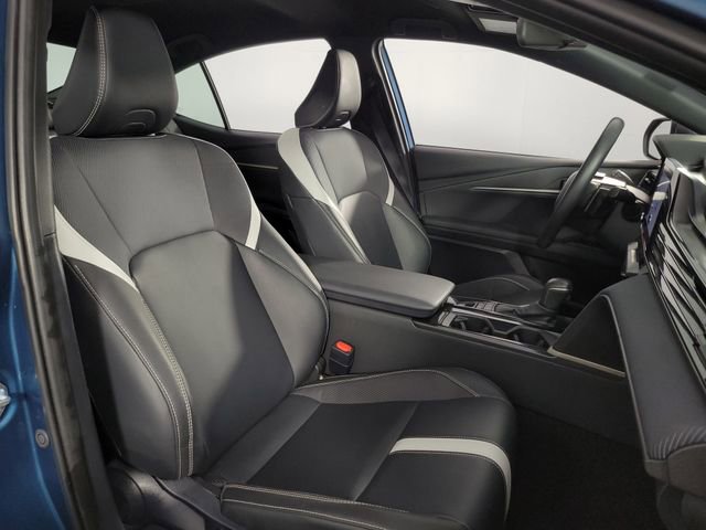 Used 2025 Toyota Camry SE FWD image 15