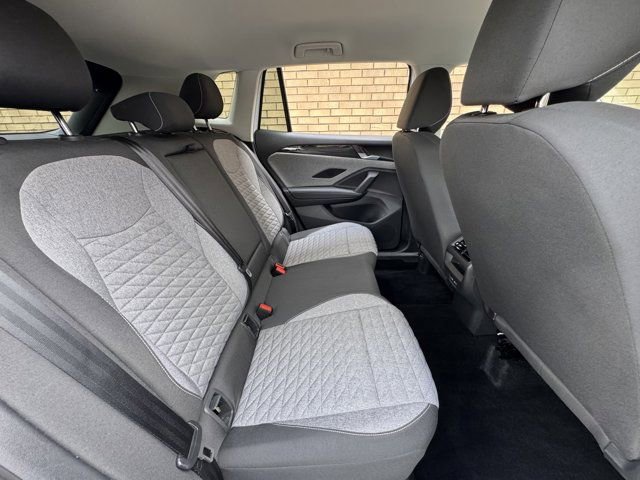 Used 2025 Volkswagen Tiguan S AWD/4WD image 16