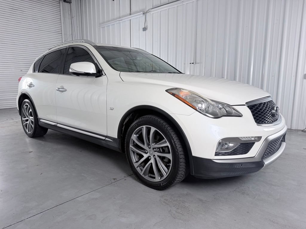 Used 2017 INFINITI QX50 2WD w/ Premium Plus Package image 3