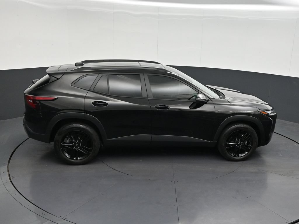 Used 2024 Chevrolet Trax ACTIV w/ Sunroof Package FWD image 26
