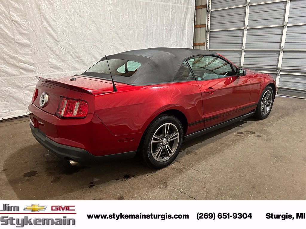 Used 2010 Ford Mustang Convertible RWD image 6