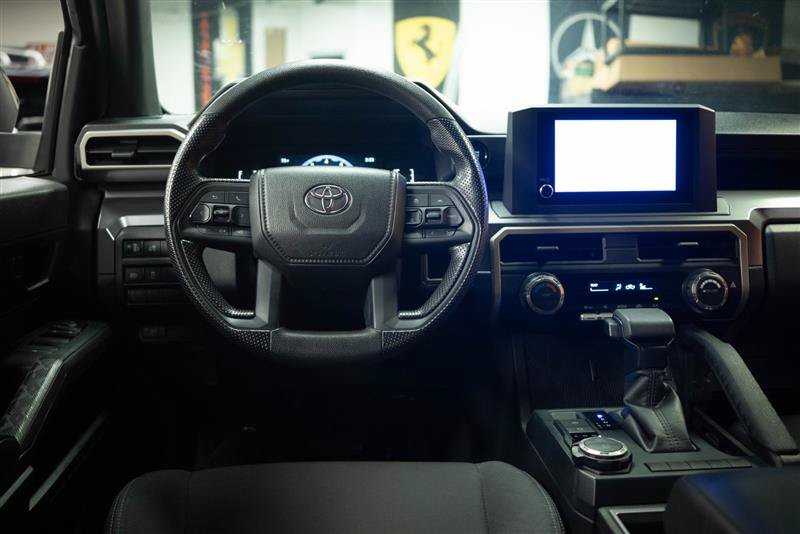 Used 2025 Toyota Tacoma SR5 AWD/4WD image 15