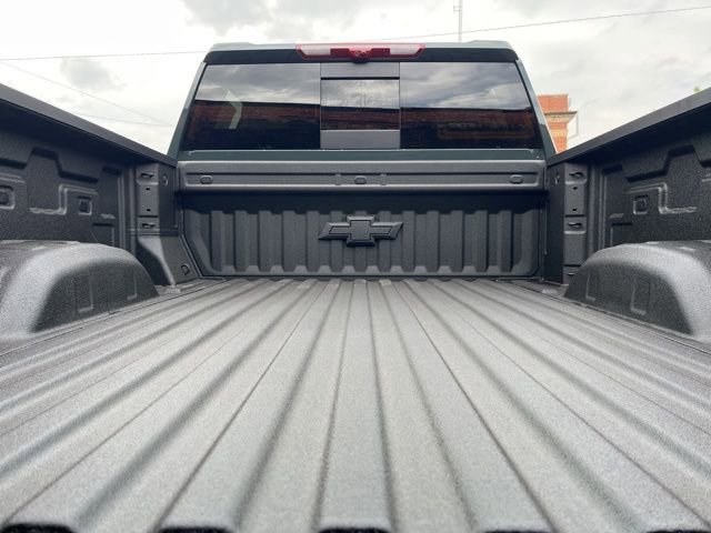 New 2026 Chevrolet Silverado 2500 ZR2 AWD/4WD image 14