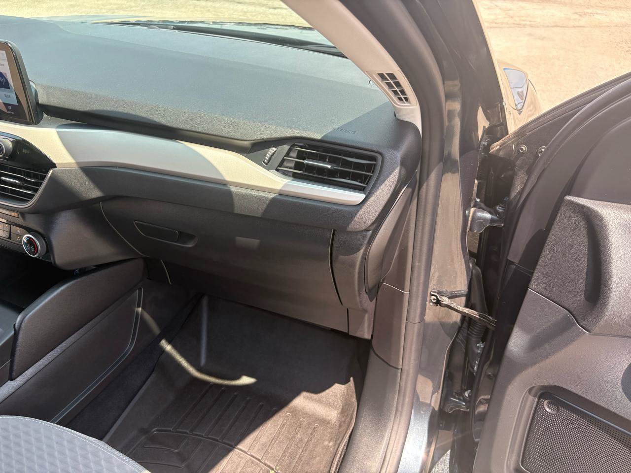 Used 2022 Ford Escape SE AWD/4WD image 39