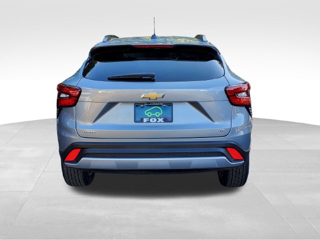 Certified 2024 Chevrolet Trax LT w/ Driver Confidence Package FWD image 4