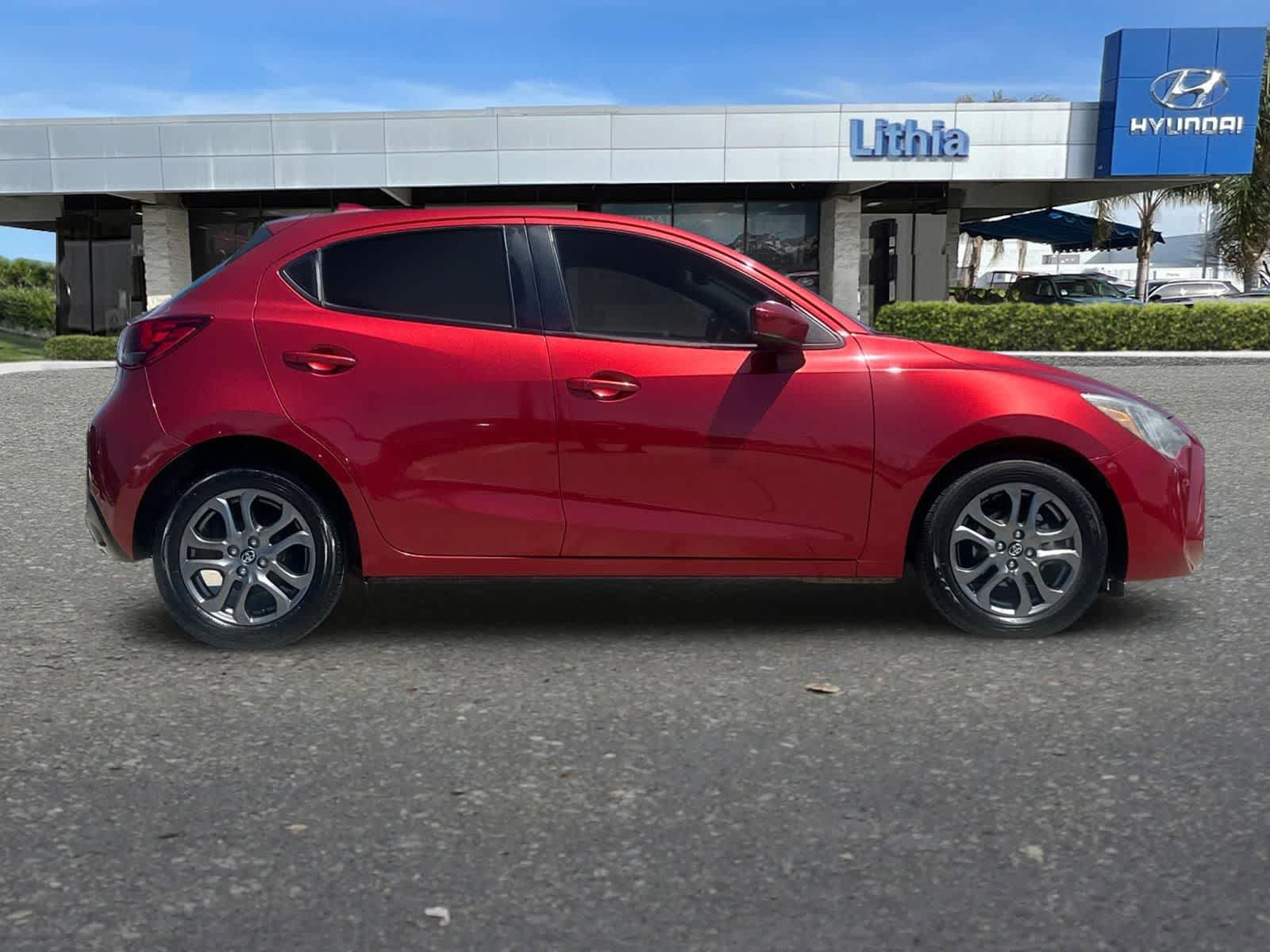 Used 2020 Toyota Yaris LE FWD image 9