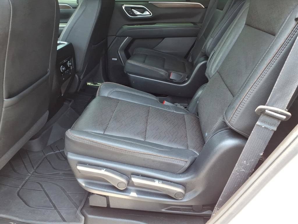 Used 2023 Chevrolet Tahoe High Country AWD/4WD image 12
