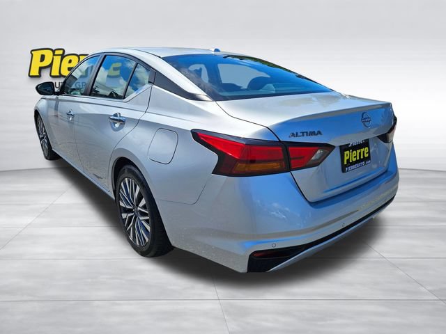 Used 2024 Nissan Altima 2.5 SV FWD image 4