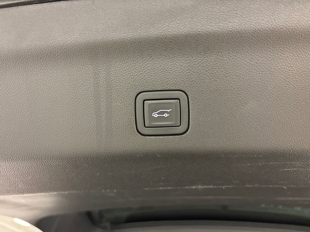 Certified 2024 Cadillac Escalade Sport image 21