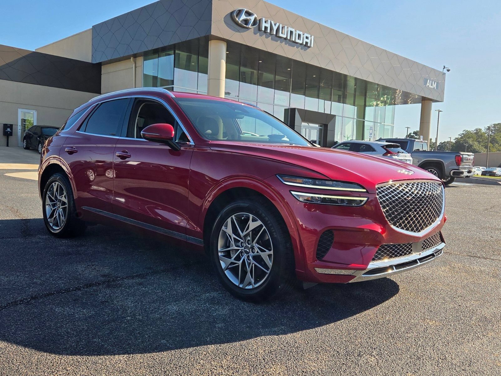 Used 2025 Genesis GV70 2.5T AWD/4WD image 1