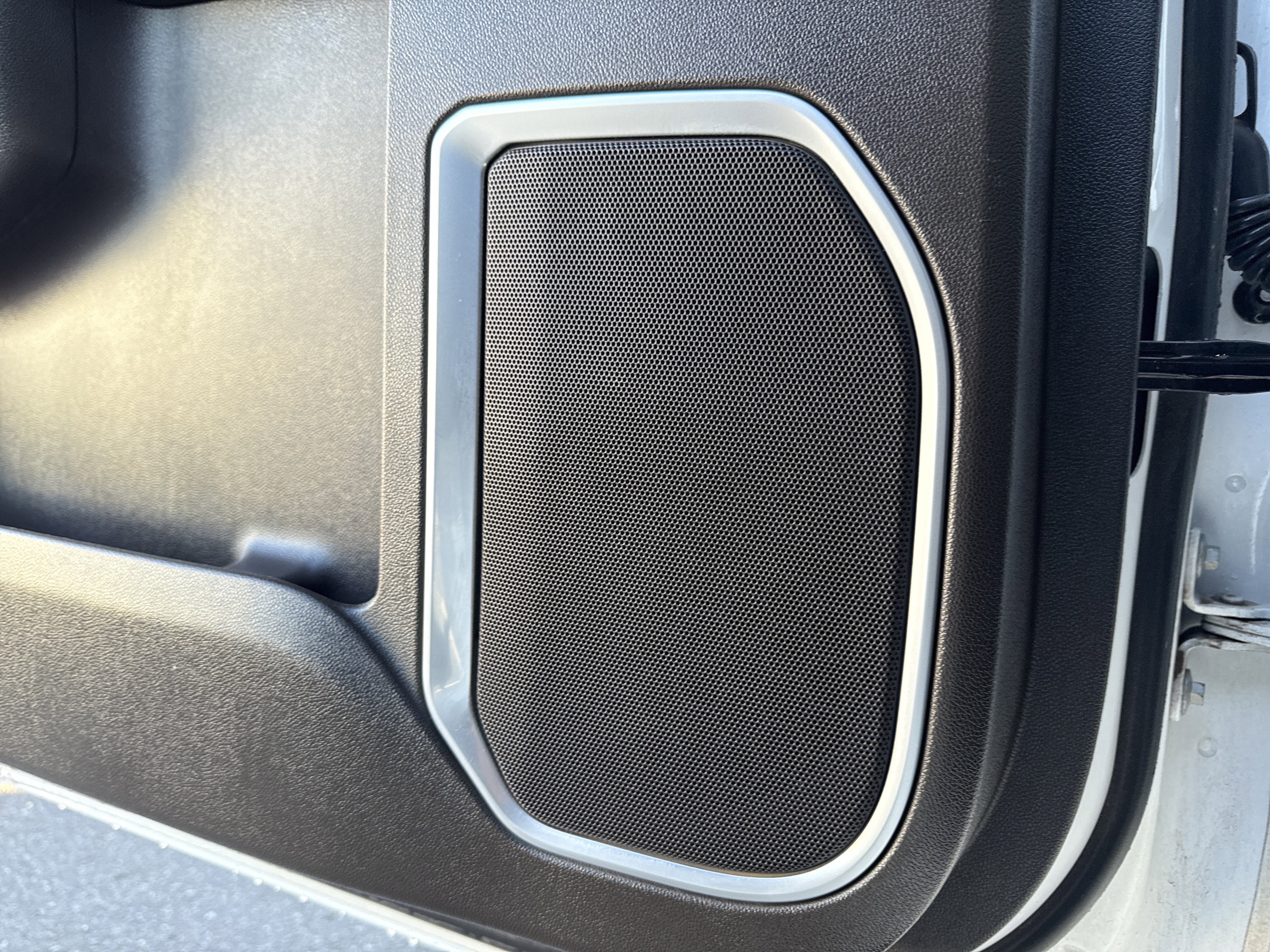 Used 2023 Chevrolet Silverado 1500 RST w/ Z71 Off-Road Package image 30