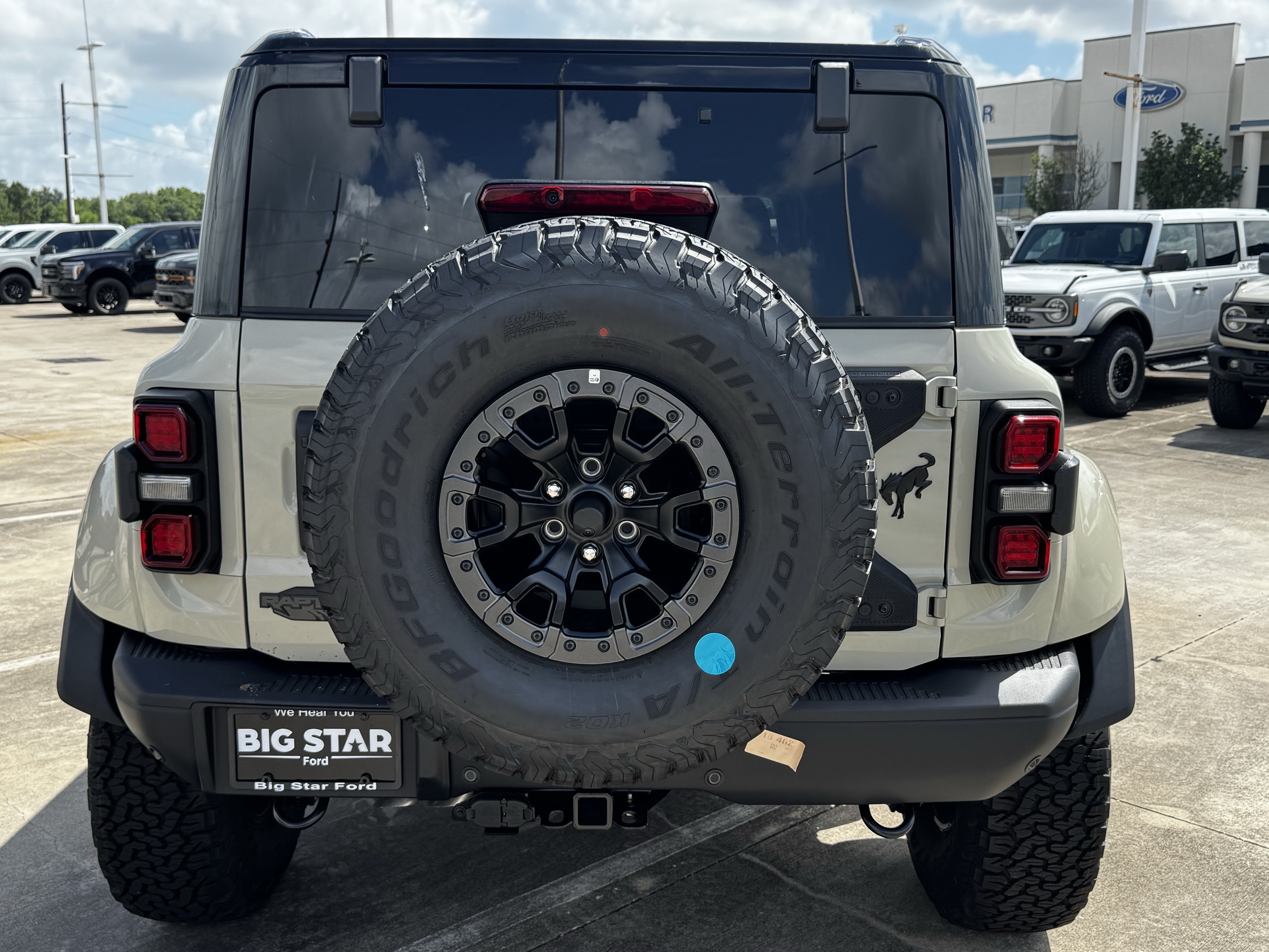 New 2026 Ford Bronco Raptor AWD/4WD image 9
