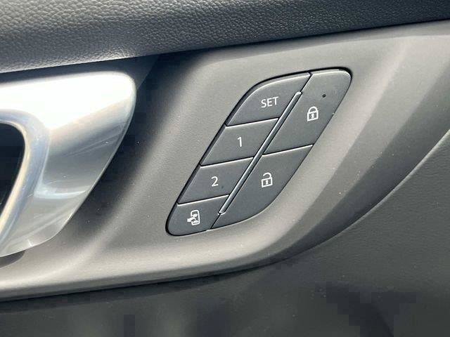 New 2026 Buick Enclave Sport Touring w/ Power Package AWD/4WD image 18