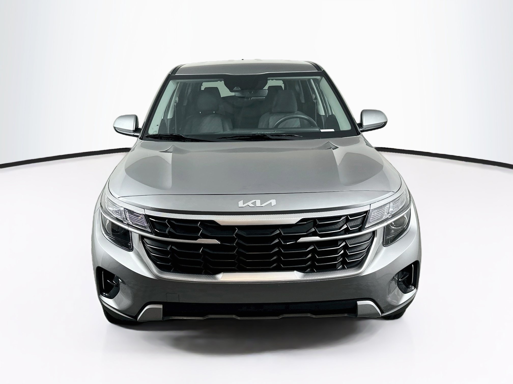 Used 2026 Kia Seltos LX AWD/4WD image 2
