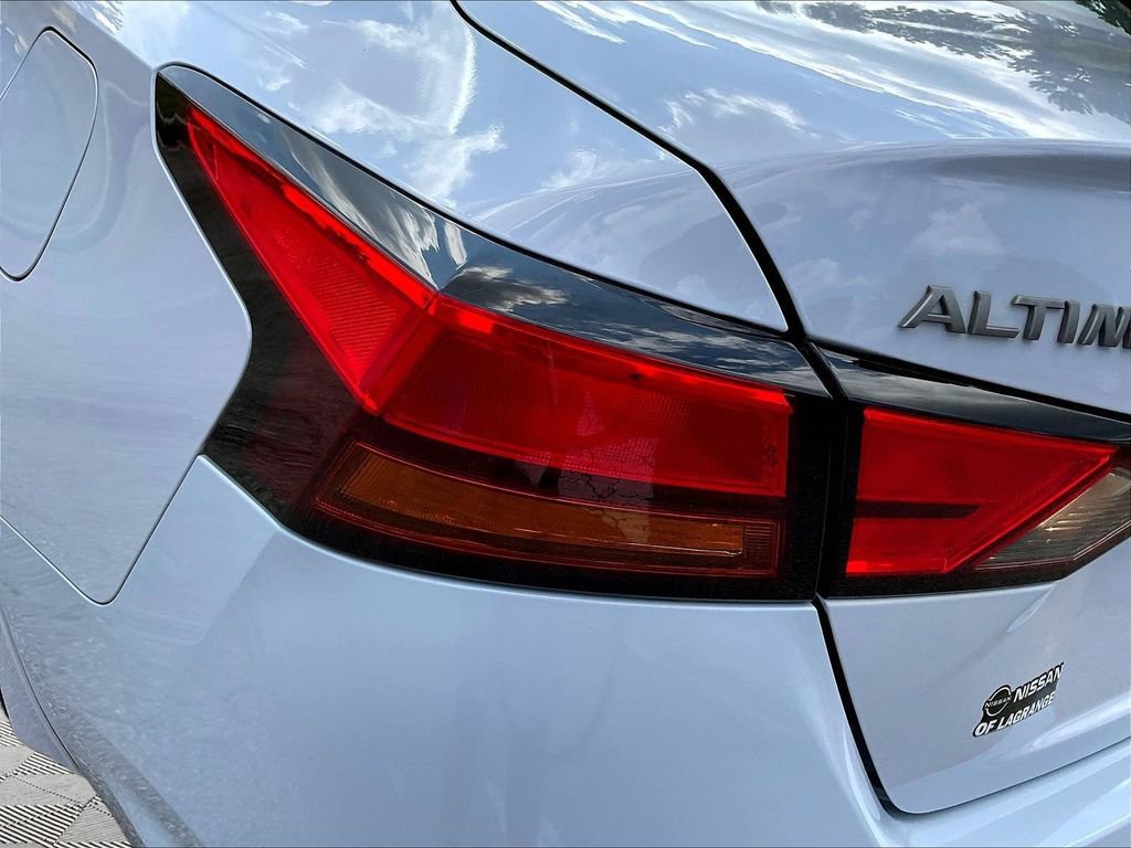 Certified 2024 Nissan Altima 2.5 SR w/ SR Premium Package FWD image 25
