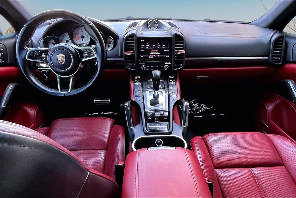 Used 2017 Porsche Cayenne GTS AWD/4WD image 16