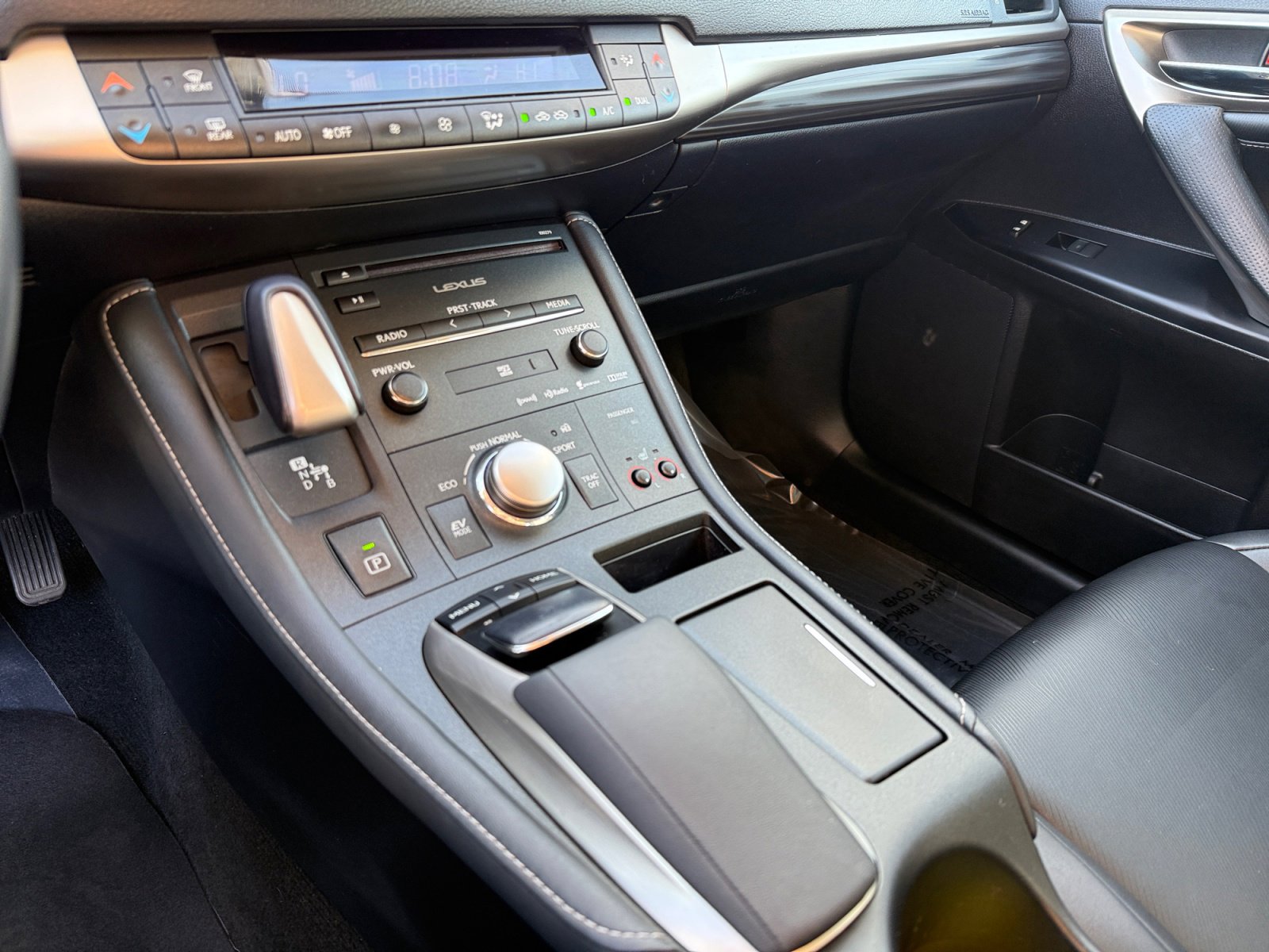 Used 2014 Lexus CT 200h FWD image 13