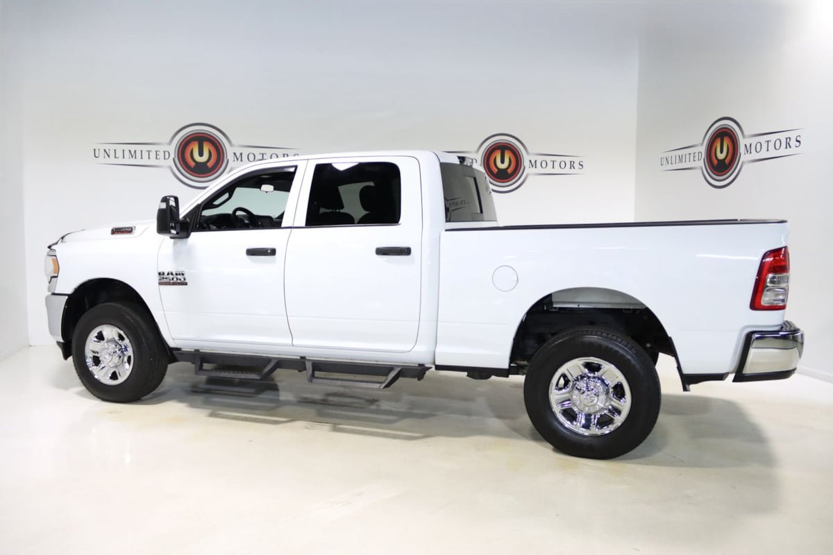Used 2024 RAM 2500 Tradesman w/ Chrome Appearance Group AWD/4WD image 32