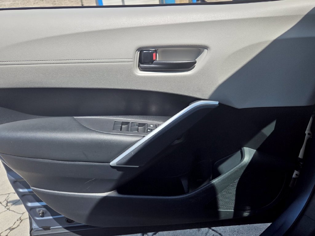 Used 2024 Toyota Corolla Cross L FWD image 31
