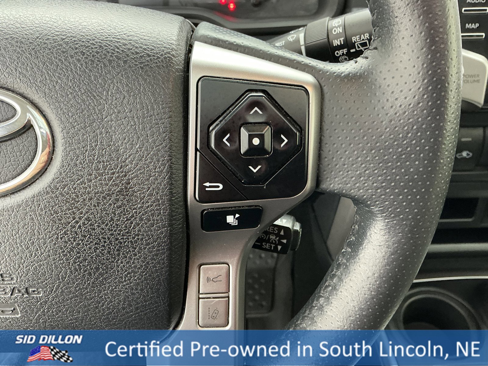 Used 2021 Toyota 4Runner SR5 Premium w/ Moonroof Package image 10