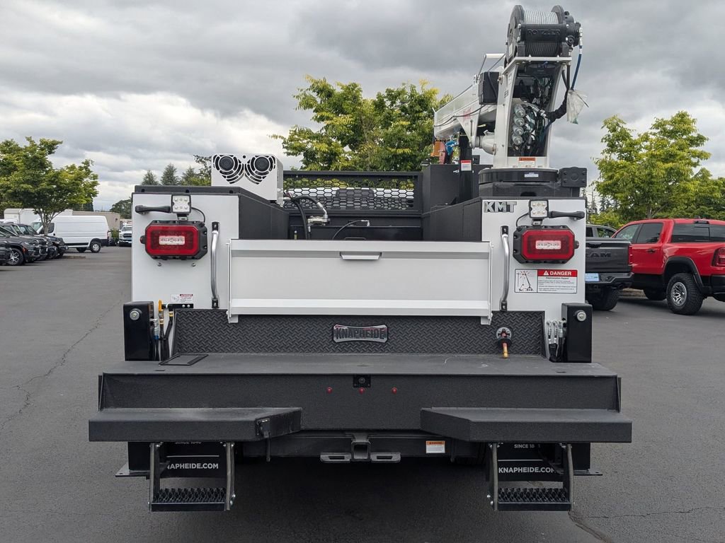 New 2024 RAM 5500 Tradesman AWD/4WD image 4