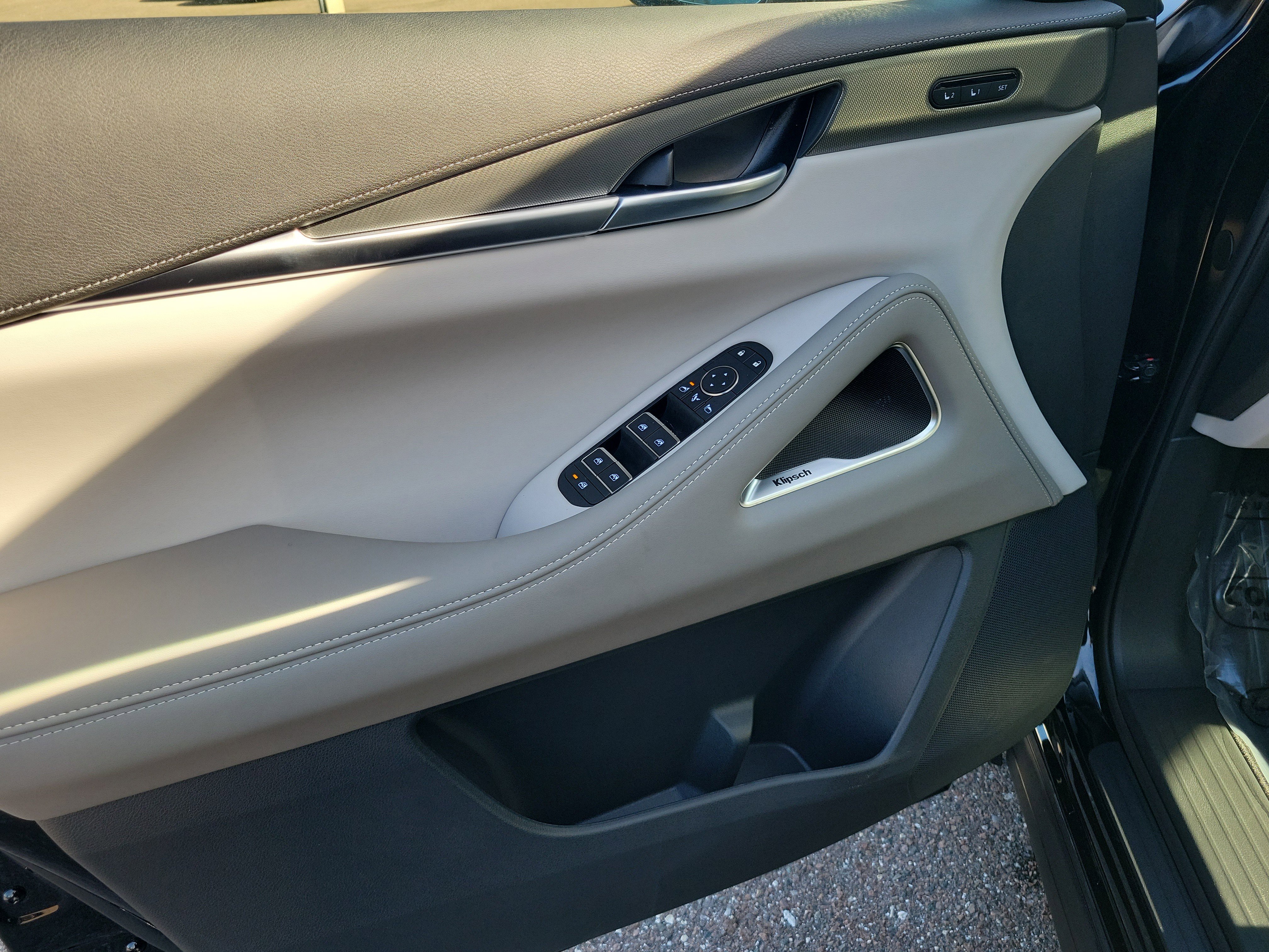 New 2026 INFINITI QX60 Luxe w/ Family Package image 15