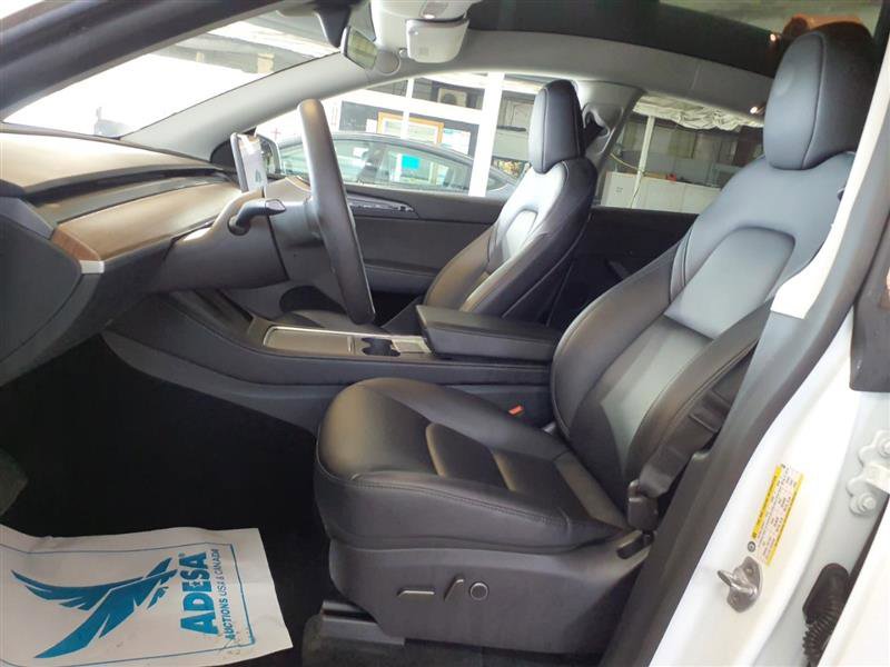 Used 2025 Tesla Model Y Long Range image 8