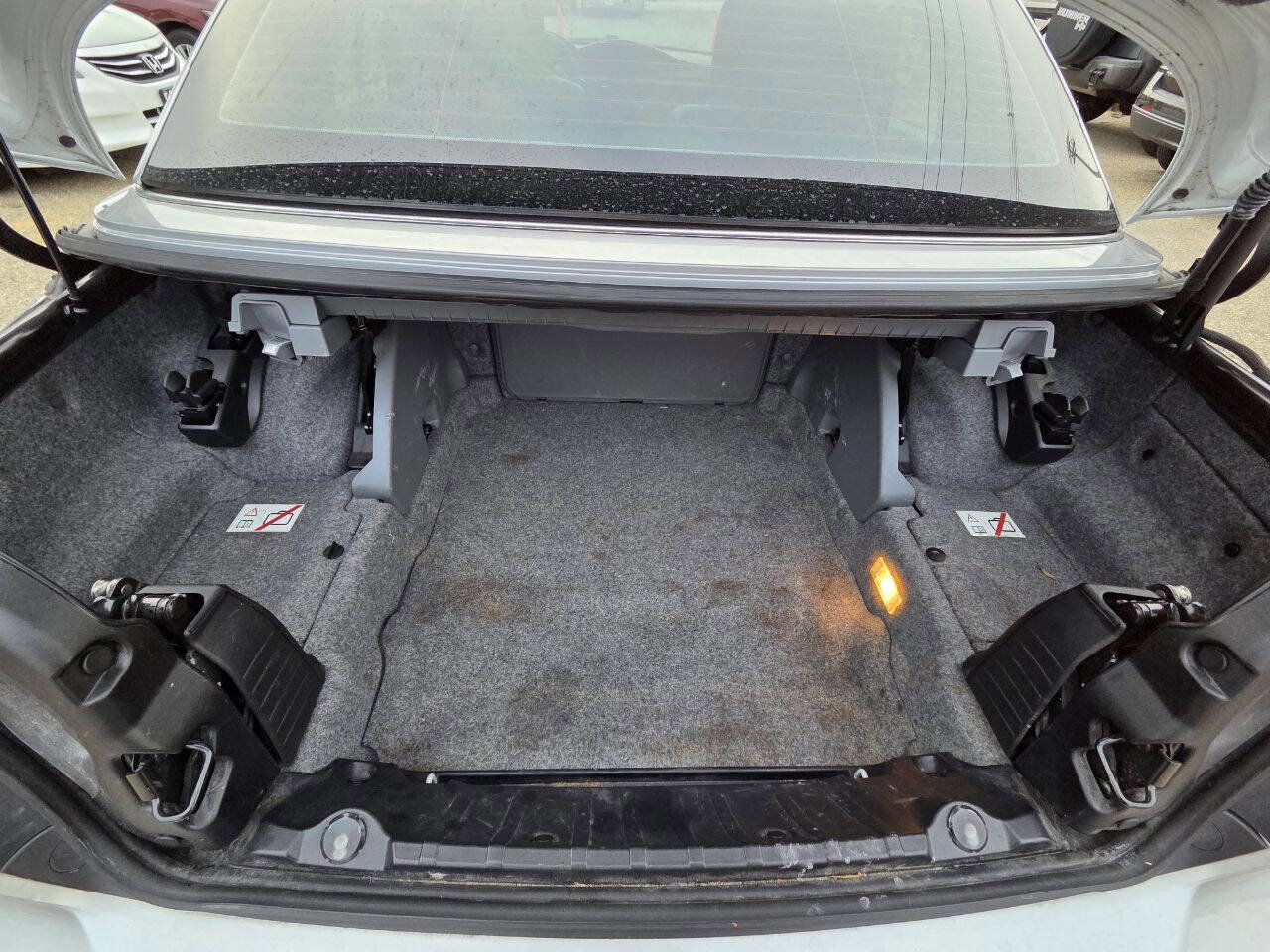 Used 2008 BMW 328i Convertible image 38