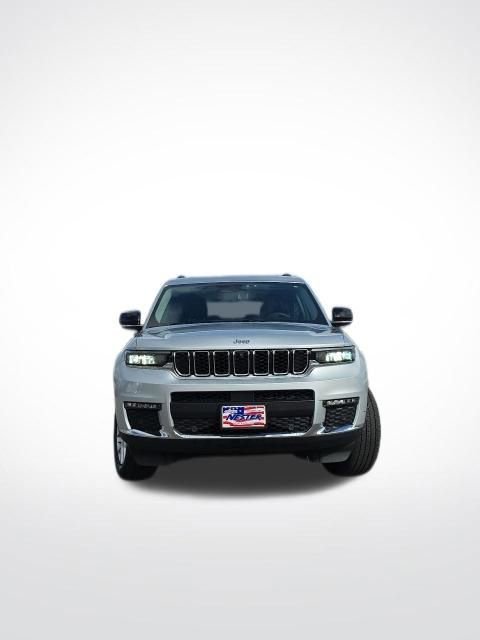 Used 2023 Jeep Grand Cherokee L Limited w/ Luxury Tech Group II AWD/4WD image 5