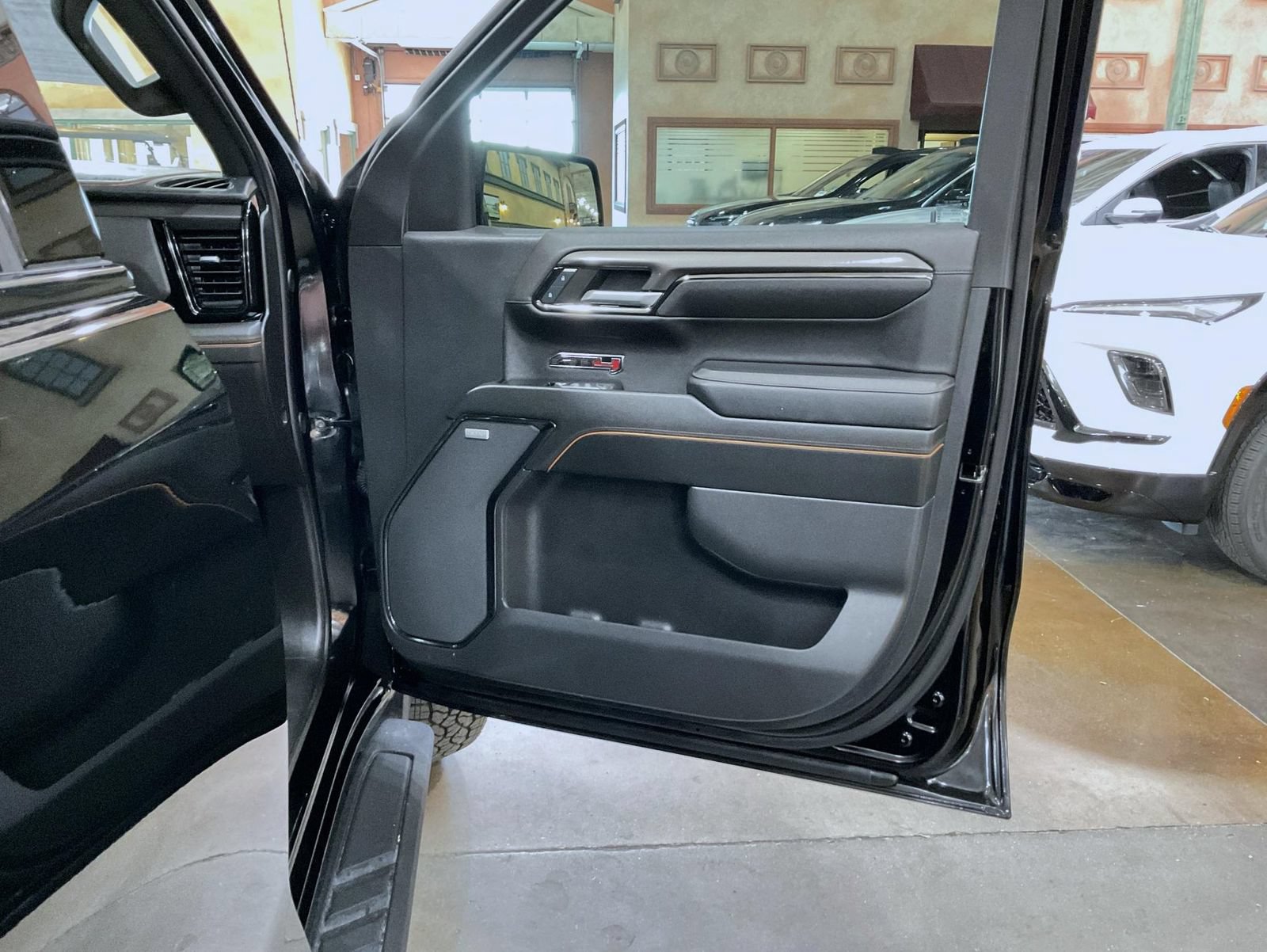 Certified 2024 GMC Sierra 1500 AT4 w/ Technology Package AWD/4WD image 16