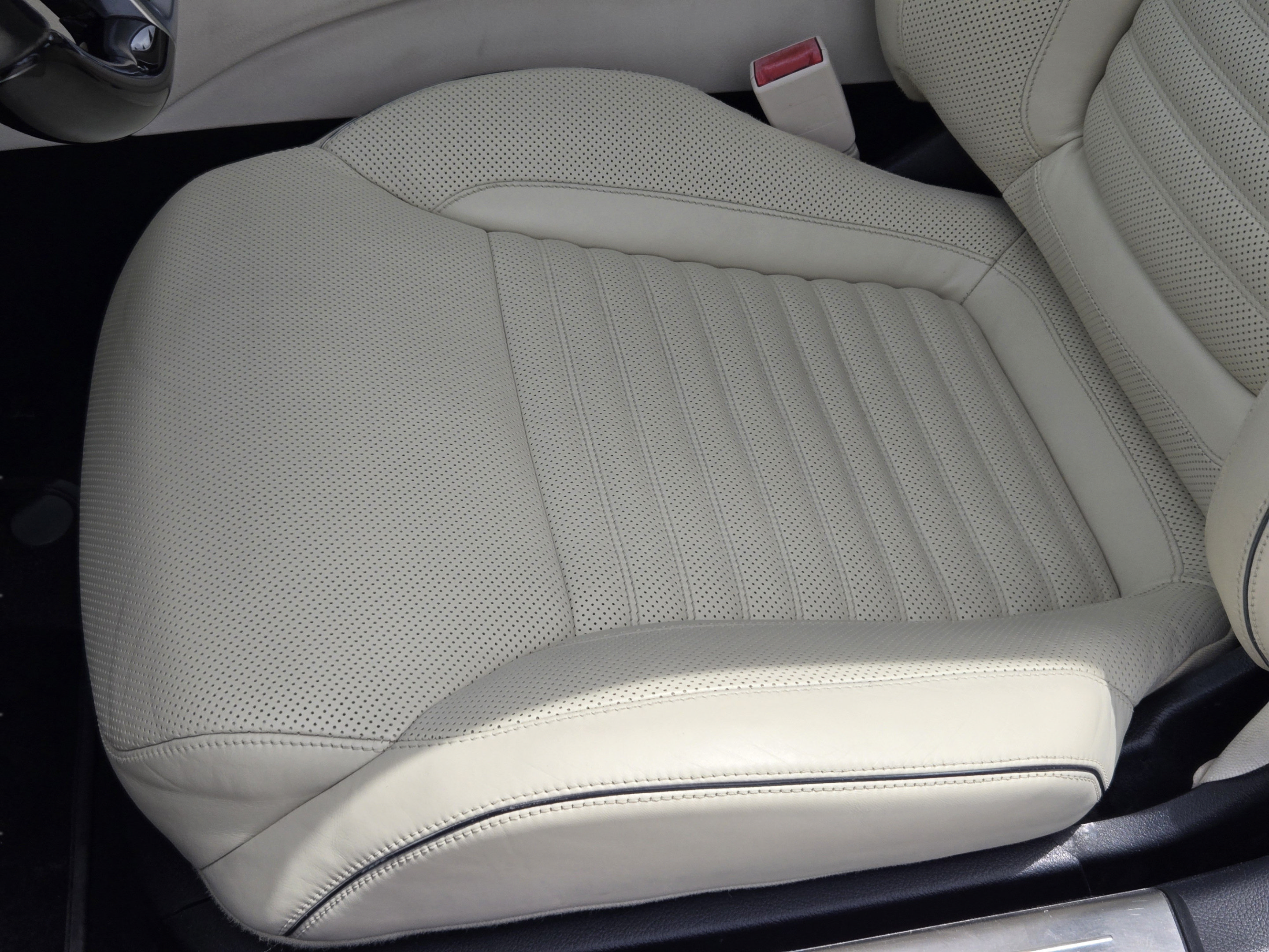 Used 2014 Mercedes-Benz SL 550 image 23
