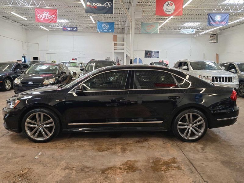 Used 2017 Volkswagen Passat 1.8T R-Line image 14