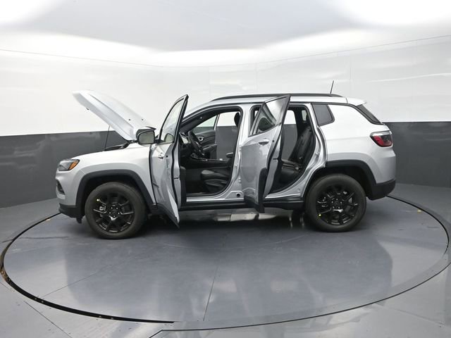 New 2026 Jeep Compass Latitude image 31
