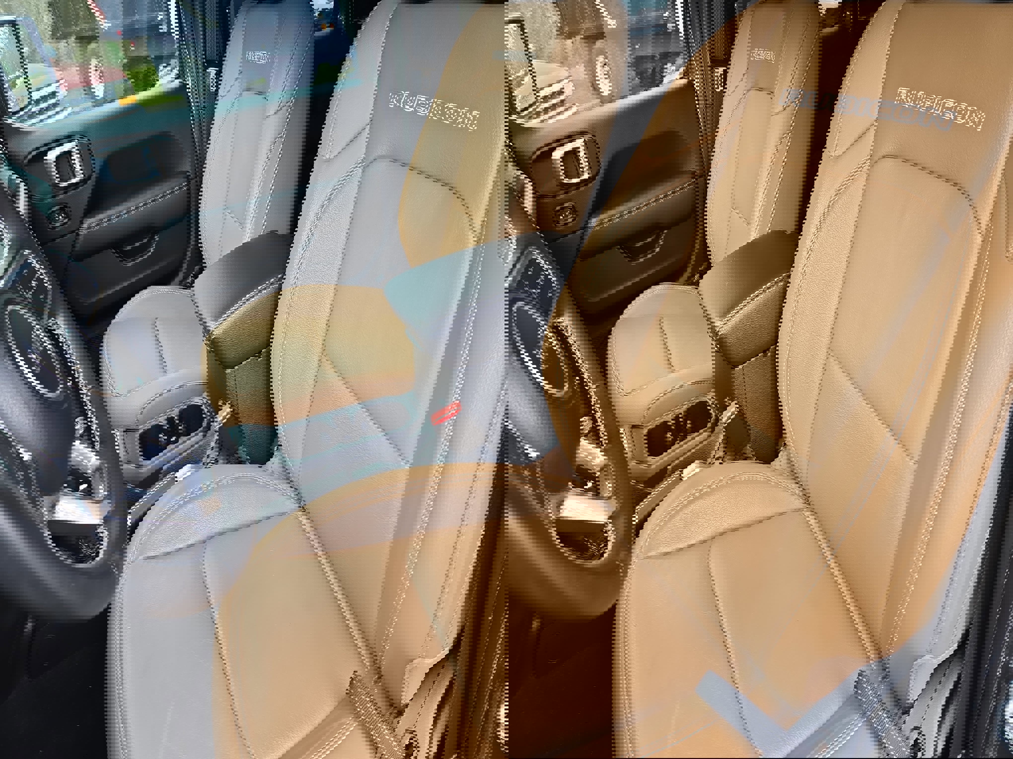 Used 2022 Jeep Gladiator Rubicon w/ LED Lighting Group image 14