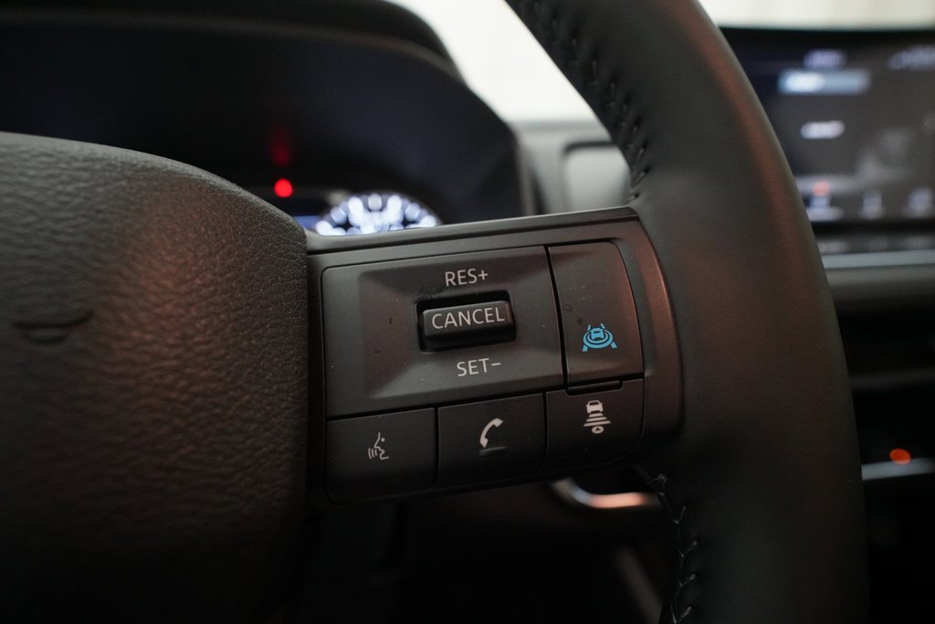 Certified 2025 Nissan Rogue SV image 19