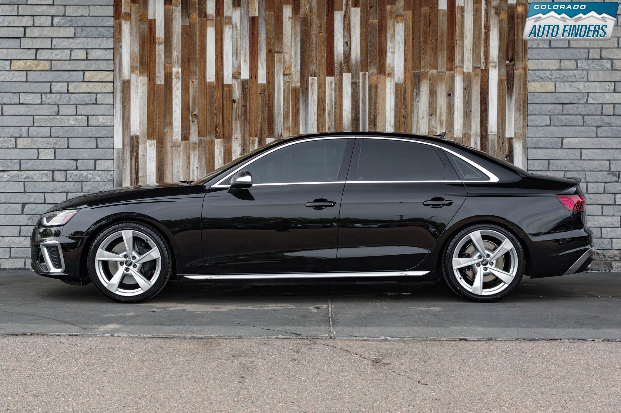 Used 2020 Audi S4 Premium Plus w/ Premium Plus Package AWD/4WD image 3