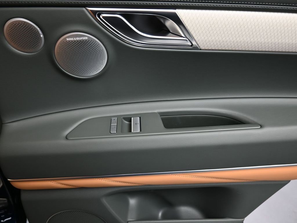 New 2026 Genesis GV80 2.5T Prestige image 15