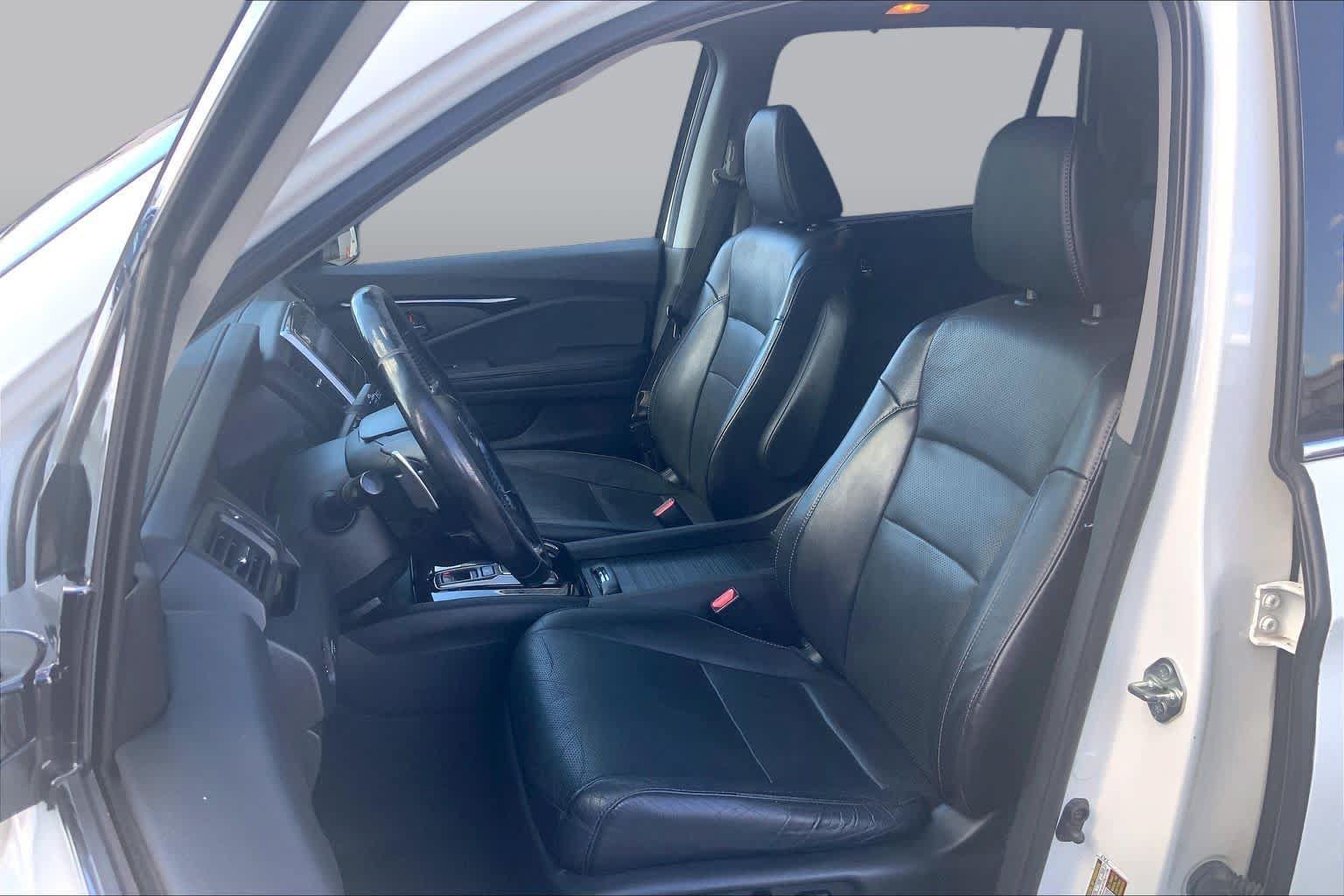 Used 2016 Honda Pilot Elite image 9